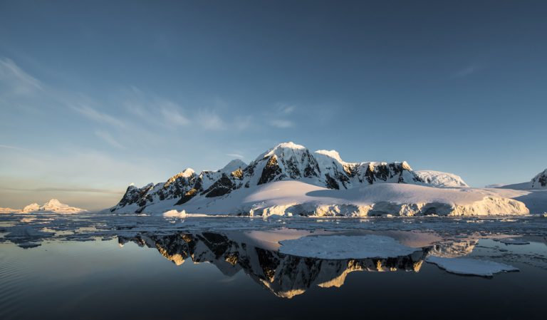 Glaciers of the Antarctic Peninsula – Photo: Antarctica21