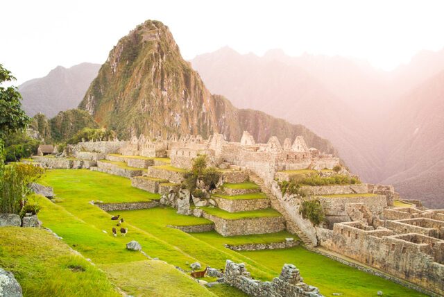 Inca Trail vs Everest Base Camp Inca Trail vs Everest Base Camp